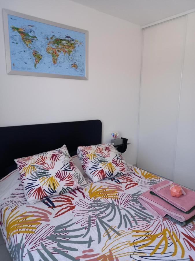 Bel Appartement Avec Terrasse - Plage De Carro A Pied Martigues Kültér fotó